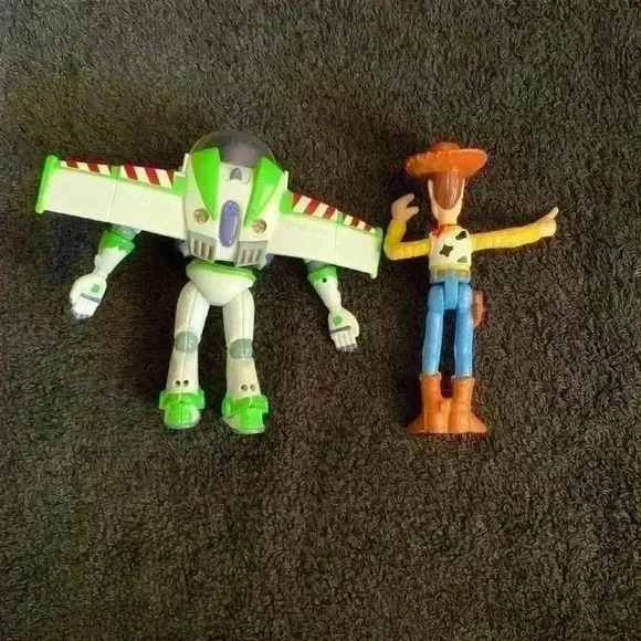 Vintage Toy Story Buzz Lightyear and Sheriff Woody Figurines - Picture 4 of 4